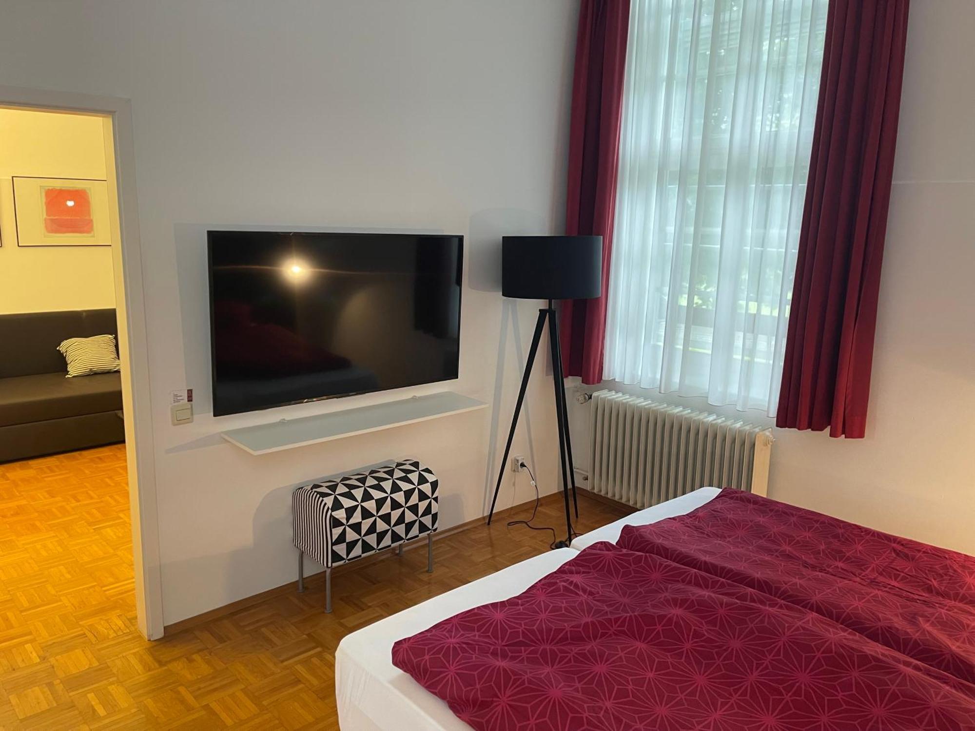 Whliving - Apartments & Studios In Констанц Екстериор снимка