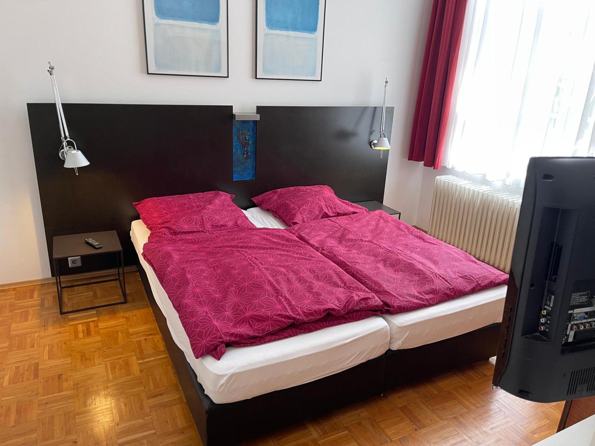 Whliving - Apartments & Studios In Констанц Екстериор снимка