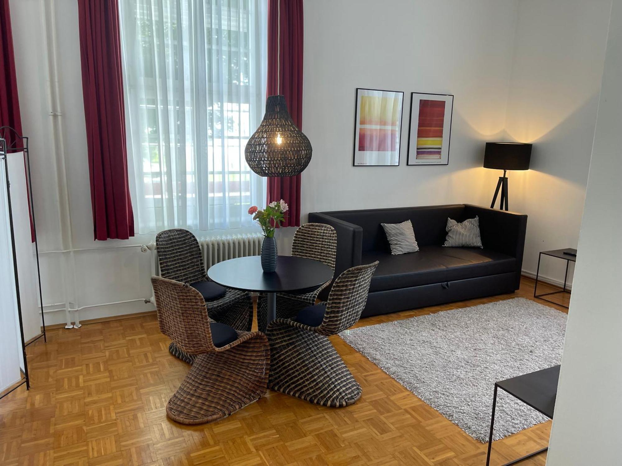 Whliving - Apartments & Studios In Констанц Екстериор снимка