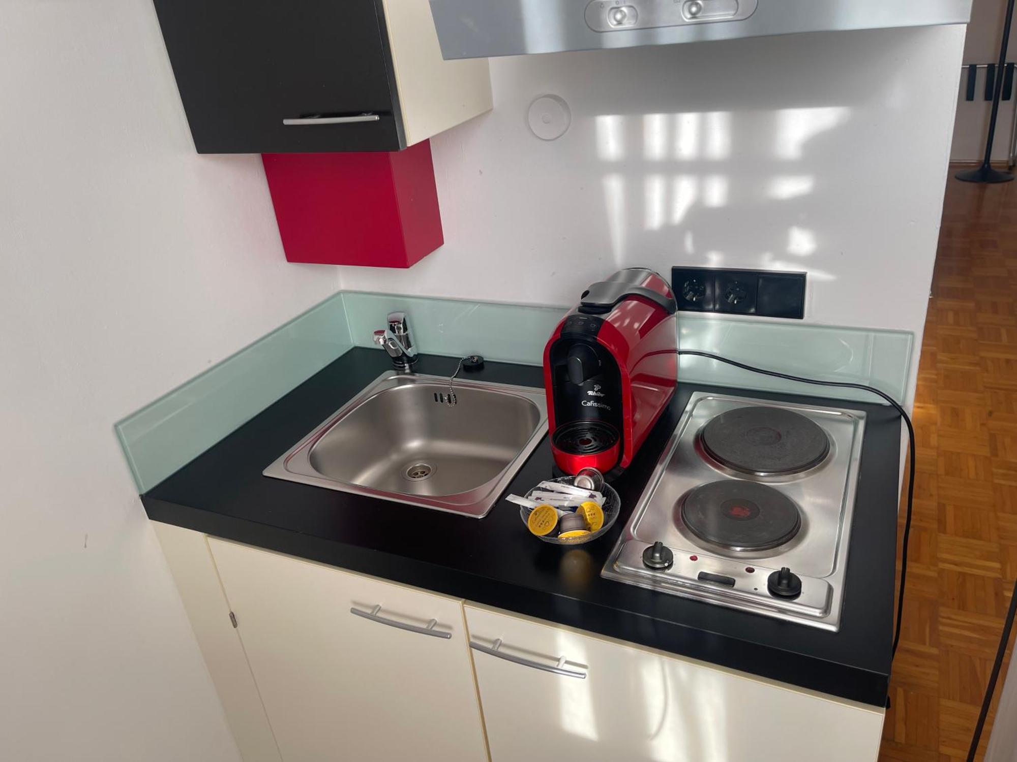 Whliving - Apartments & Studios In Констанц Екстериор снимка