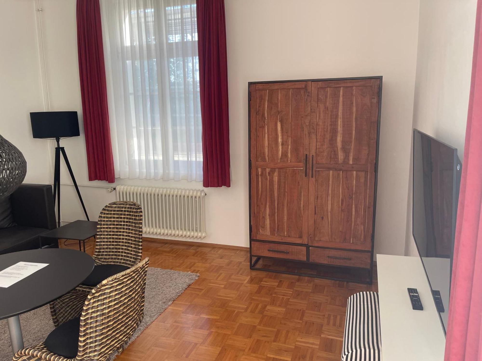 Whliving - Apartments & Studios In Констанц Екстериор снимка