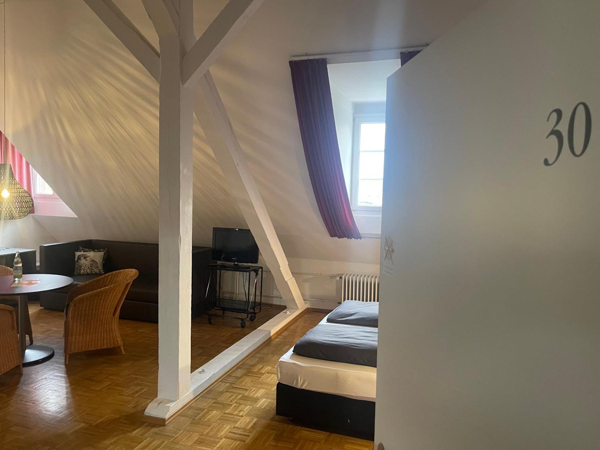 Whliving - Apartments & Studios In Констанц Екстериор снимка