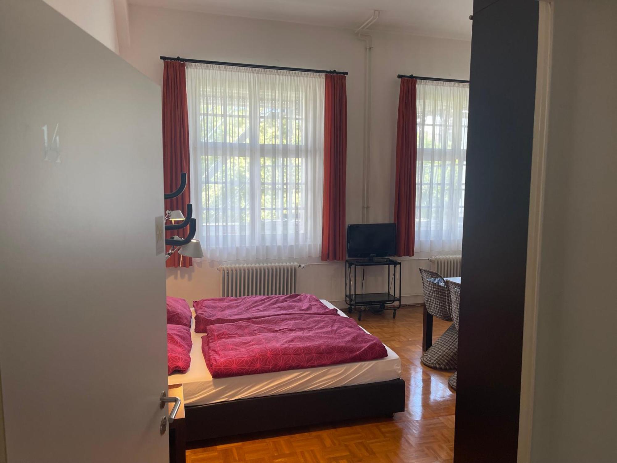Whliving - Apartments & Studios In Констанц Екстериор снимка