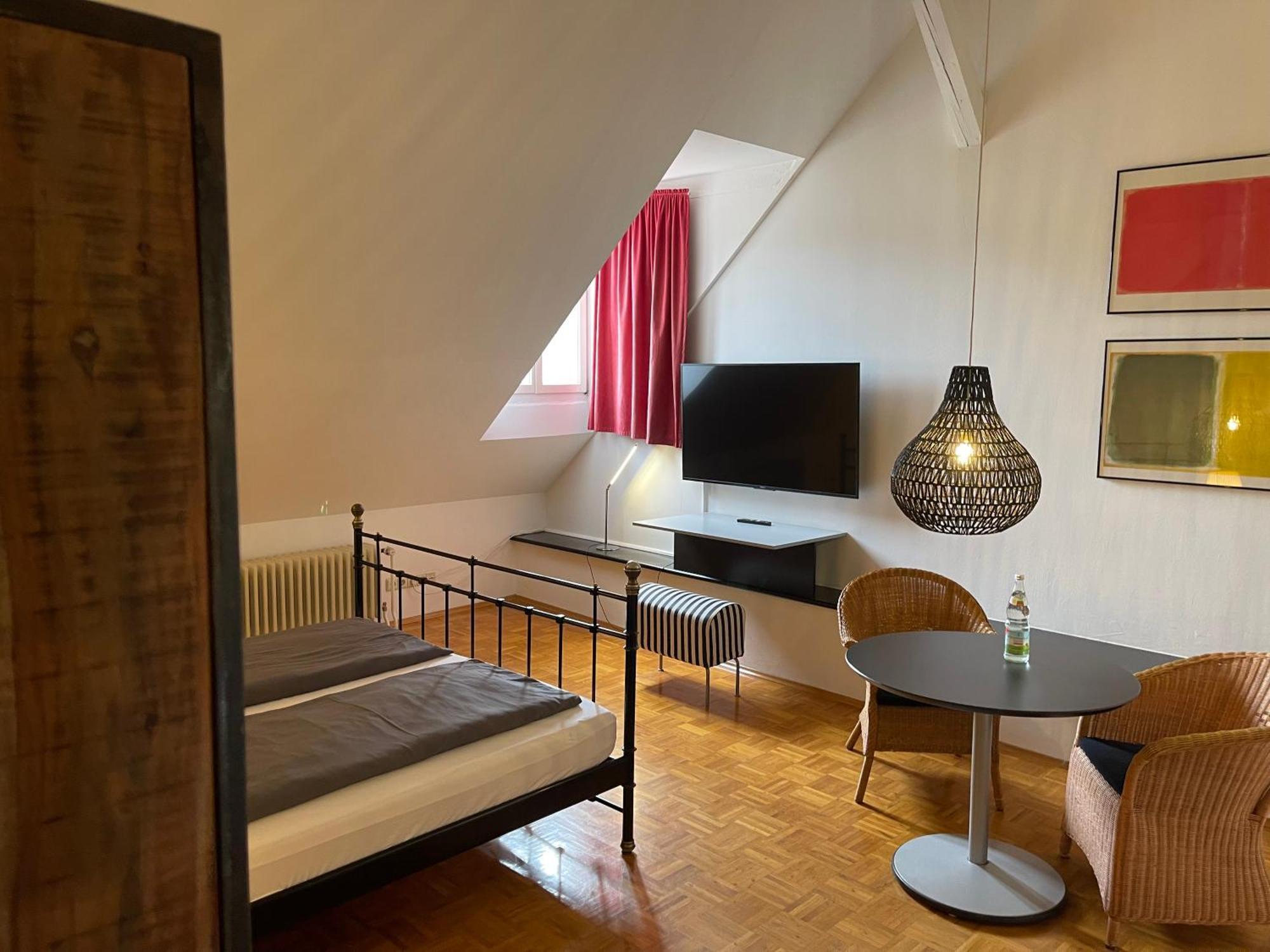 Whliving - Apartments & Studios In Констанц Екстериор снимка